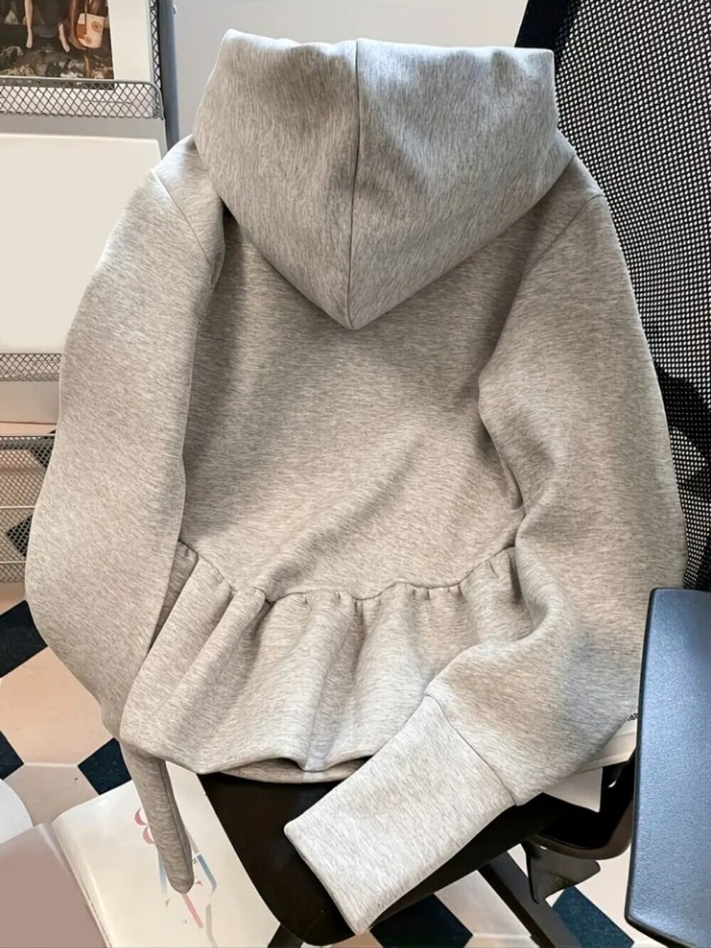 Casual Hoodie Skirt Hem Sweatshirt - Picture 2 of 3